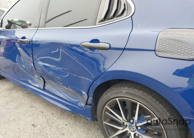 4T1G11AK9RU190867: 40521312