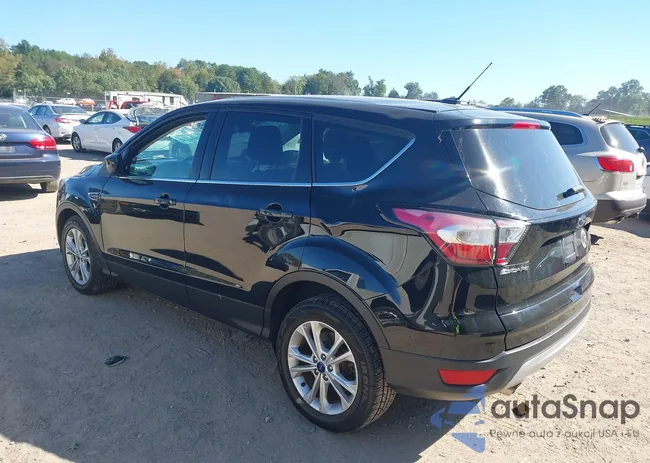 1FMCU0GDXHUE53195: 40527088