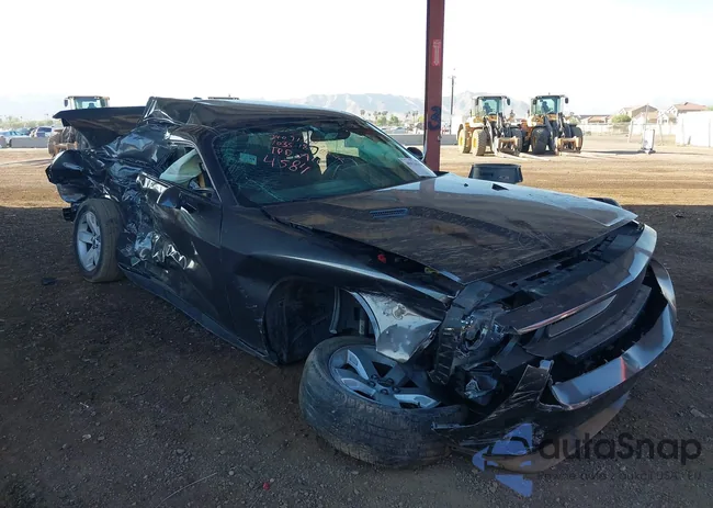 2C3CDYAGXEH304584: 40526398