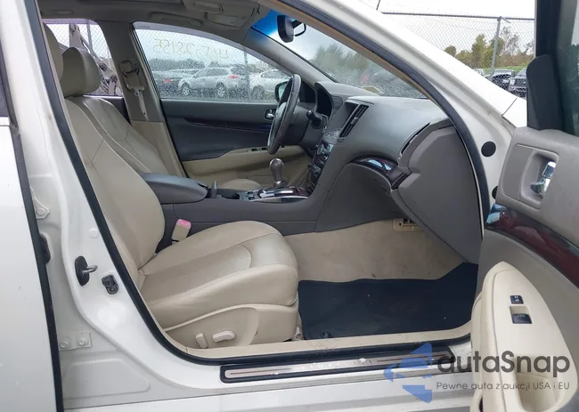 JN1CV6AR0AM455989: 40528155