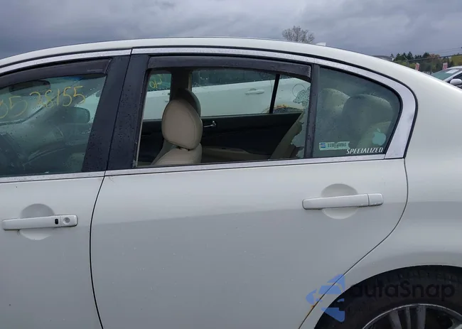 JN1CV6AR0AM455989: 40528155