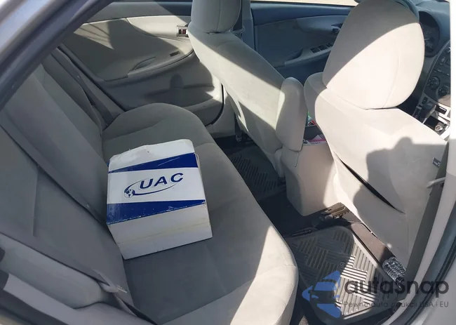 2T1BU4EE3BC612386: 40527443