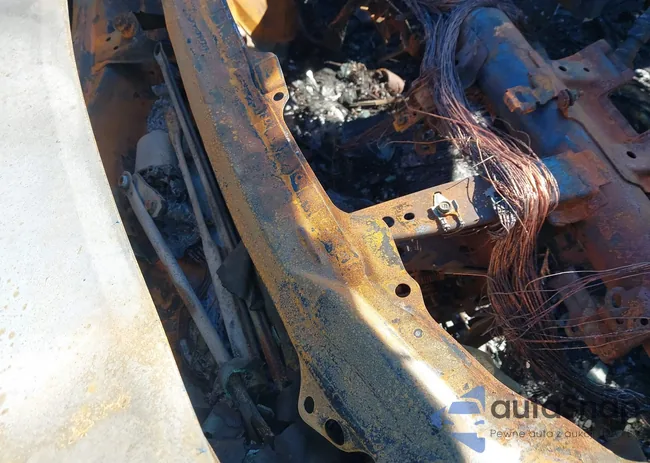 4T1BK1FK8DU535606: 40529088