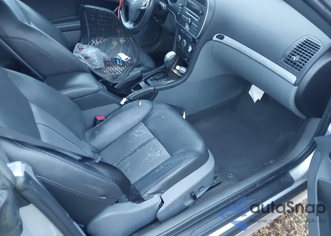 YS3FD79Y176105727: 40528329