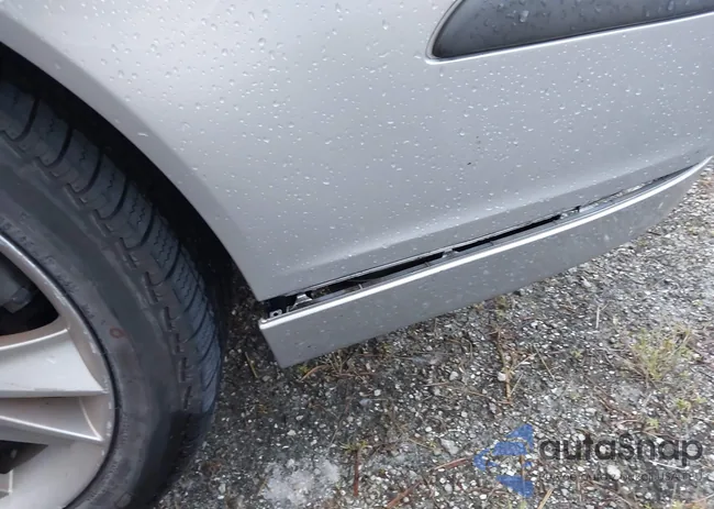 YS3FD79Y176105727: 40528329