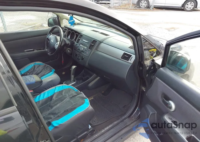 3N1BC13E48L378725: 40532236