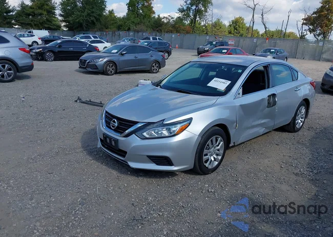 1N4AL3AP1HC472040: 40534985