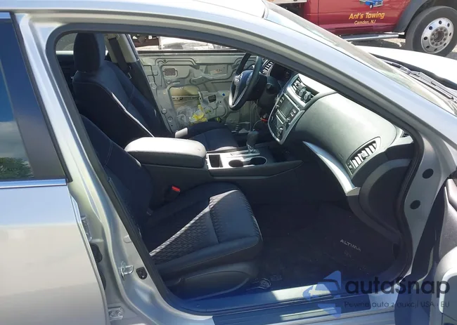 1N4AL3AP1HC472040: 40534985