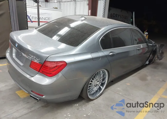 WBAKB8C54CC963461: 40535337