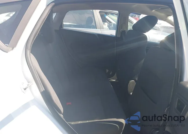 3FADP4TJ1EM174775: 40536613