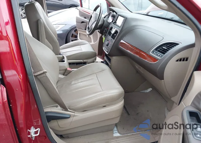 2C4RC1BG3DR539819: 40539133