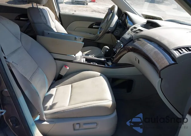 2HNYD2H21CH537592: 40540934