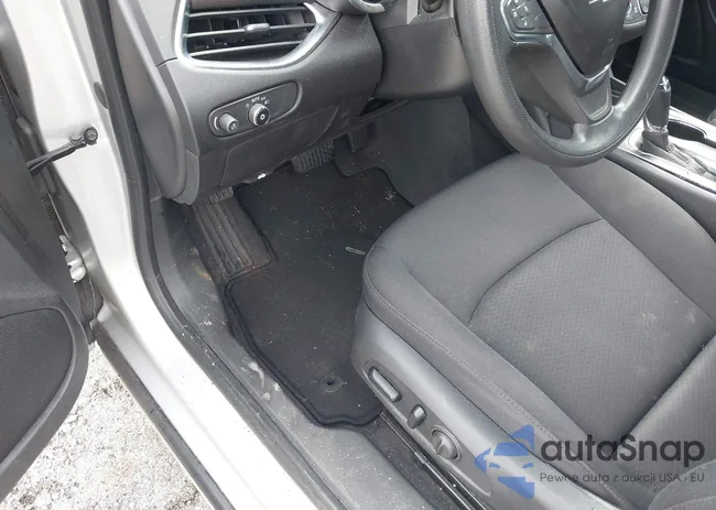 1G1ZD5ST8KF160958: 40541183