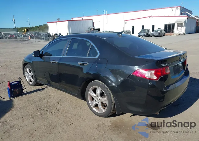 JH4CU2F65BC013707: 40546286