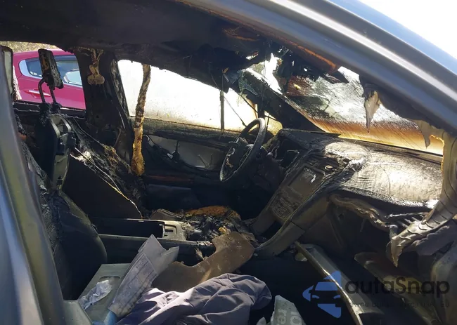 3FA6P0LU4LR185202: 40549321