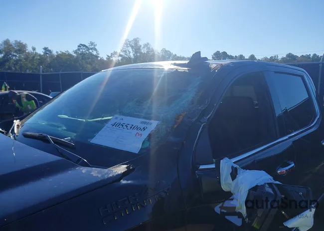 1GCUDJEL7PZ242353: 40553068