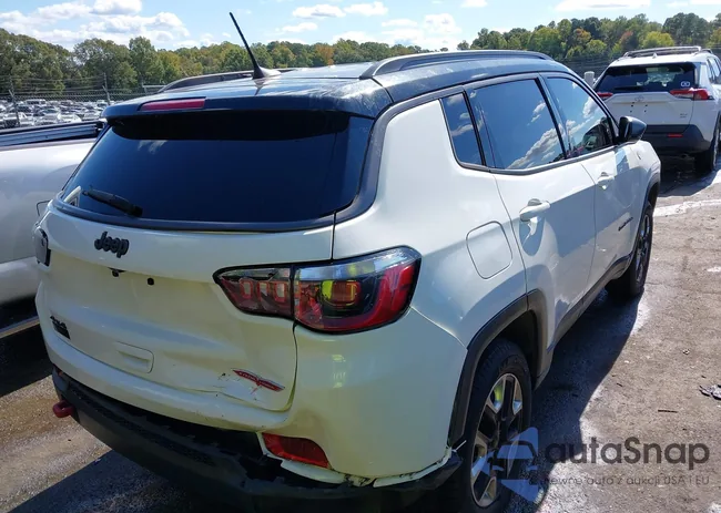 3C4NJDDB8JT467208: 40553958