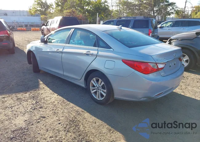 5NPEB4AC9BH217844: 40556079