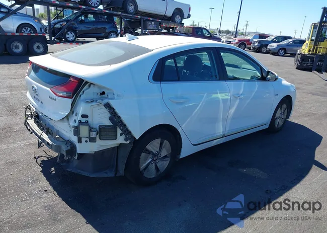 KMHC75LC8LU238845: 40561198