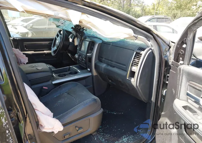 1C6RR7HT9GS252355: 40565977