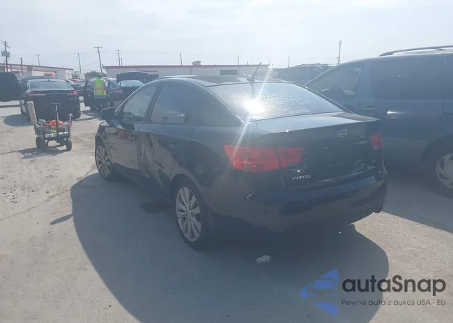 KNAFW4A3XC5594299: 40567733