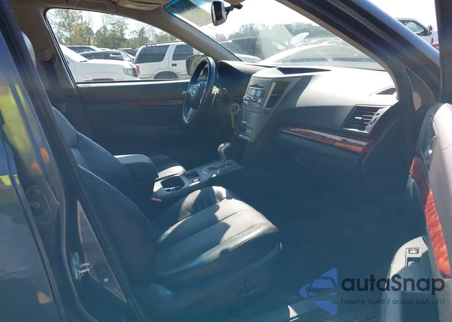 4S4BRBKC2B3439778: 40567918