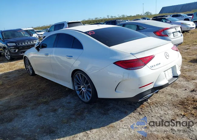 WDD2J5JB8KA031227: 40568138