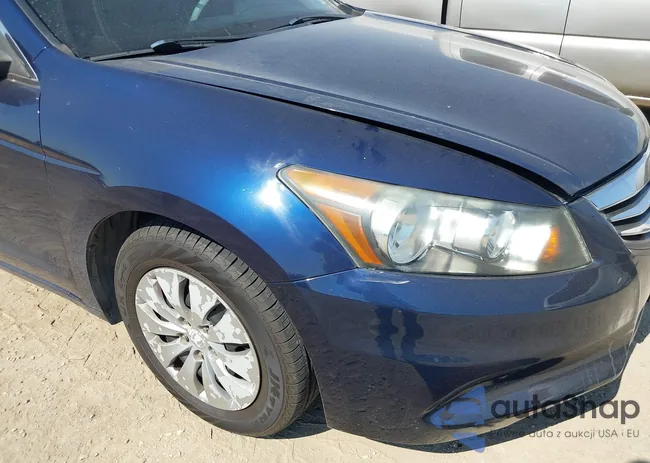 1HGCP2F39BA053039: 40567504