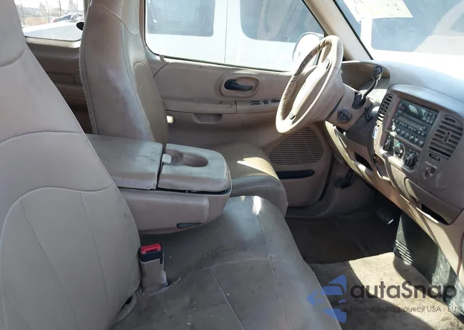 1FTRX17L7XNB93799: 40569804