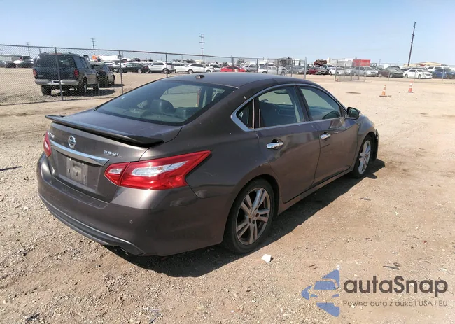 1N4BL3AP8HC115359: 40570804