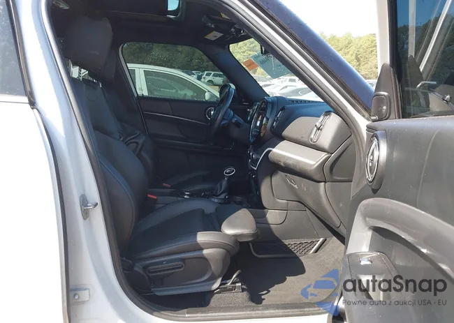 WMZYT3C34H3D98148: 40570466