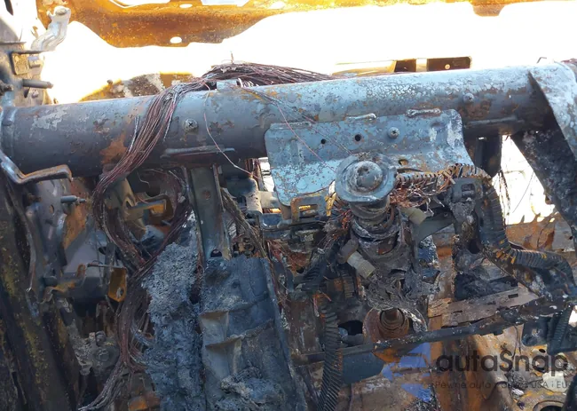 JN8AT2MV7HW255464: 40571908