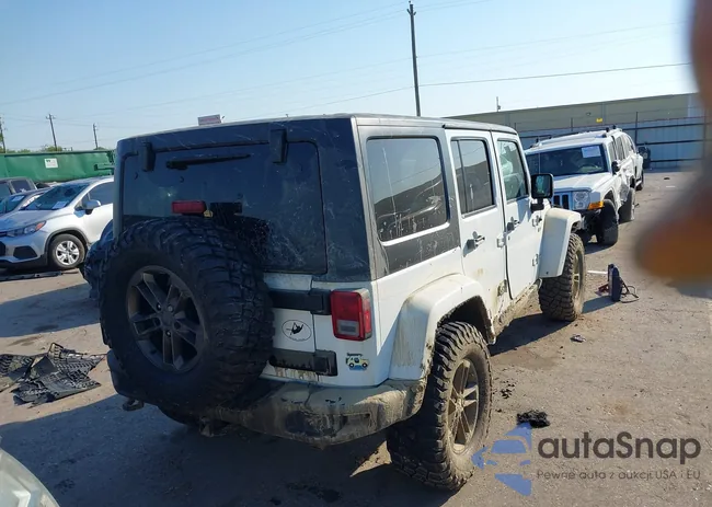 1C4HJWEG0GL253045: 40572674