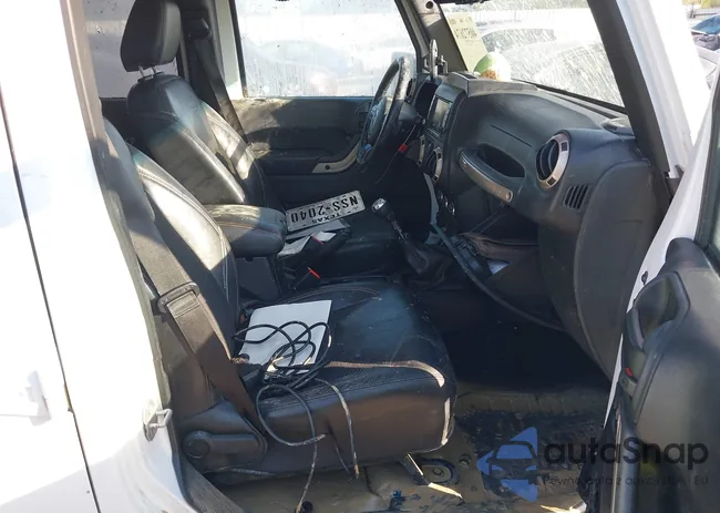 1C4HJWEG0GL253045: 40572674