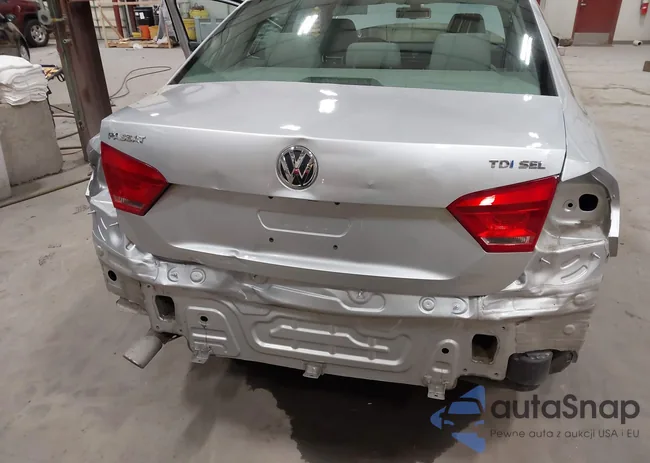 1VWCN7A36DC088571: 40572970