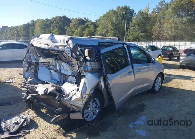 KNDMB5C15F6020621: 40572294