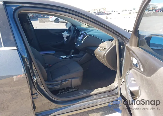 1G1ZD5ST4LF095673: 40574567