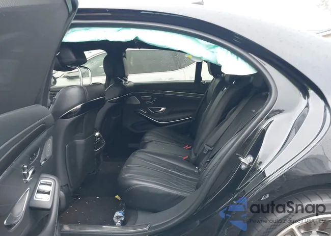 WDDUG8JB1KA436273: 40576817