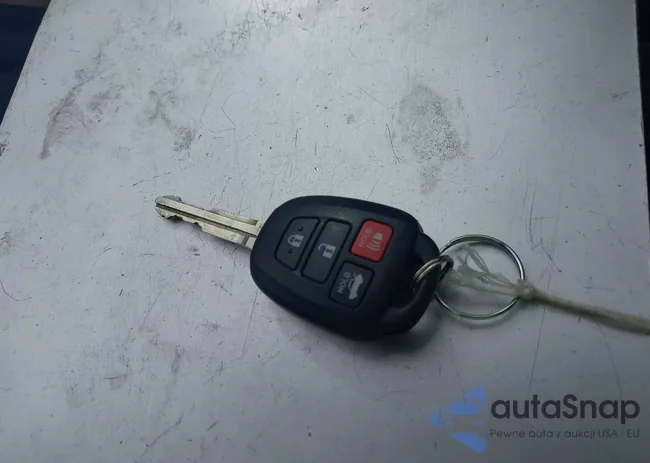 2T1BPRHE9GC564917: 40577062