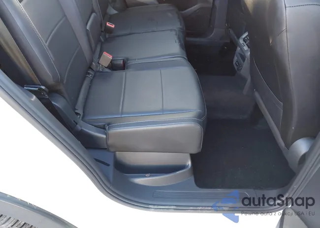 3VV2B7AX4LM174180: 40579394