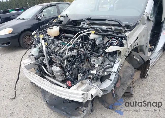 2C4RC1GG8JR314221: 40584866