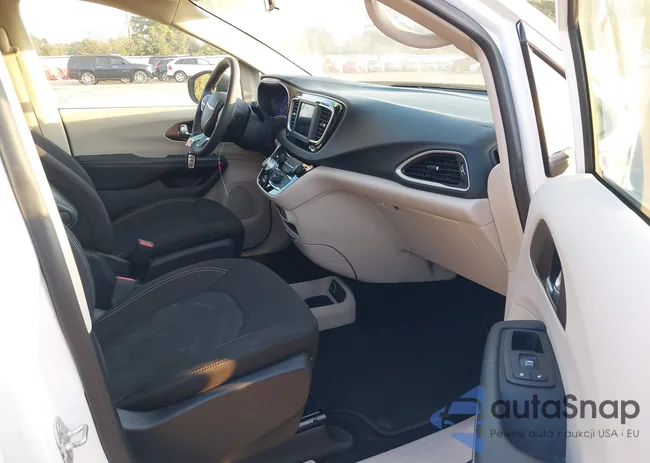 2C4RC1CG6NR208555: 40585399