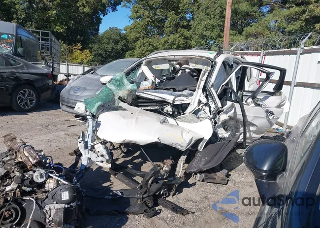 1FMCU0JX9EUD43124: 40588682