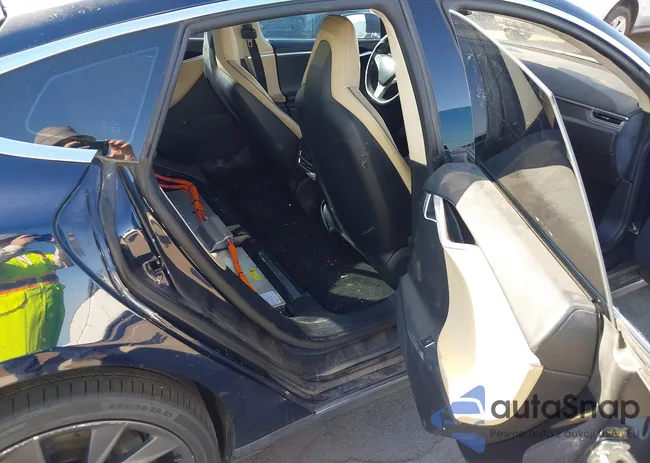 5YJSA1DPXDFP07827: 40588266