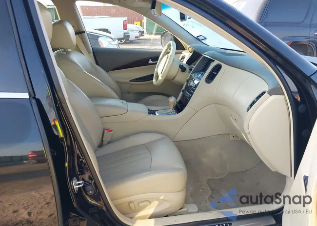 JN1AJ0HPXCM400649: 40589148