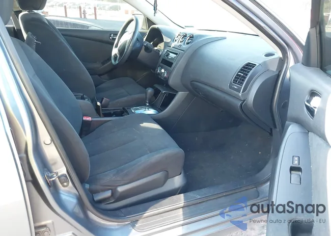 1N4AL2AP4AN400267: 40589158