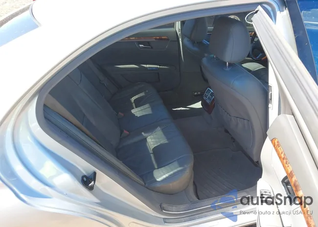 WDDNG71X57A040820: 40591952