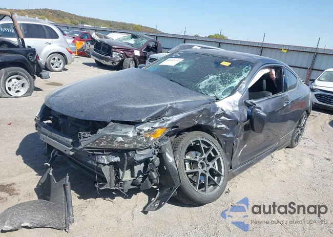 1HGCT2A89DA012752: 40593732