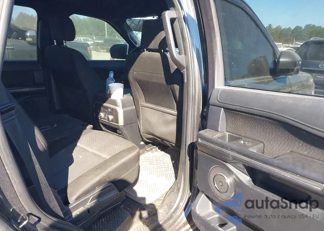 1FMJU1HTXLEA23155: 40598777