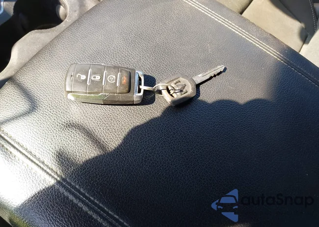 1C6RREFM1NN152262: 40601073